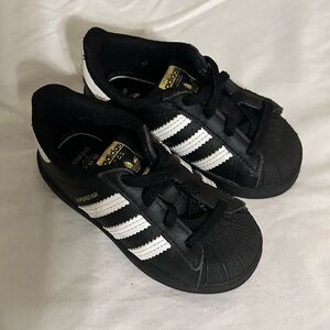 Adidas Superstar Sneakers CoreBlack/Cloud White Size 6K -NWOT